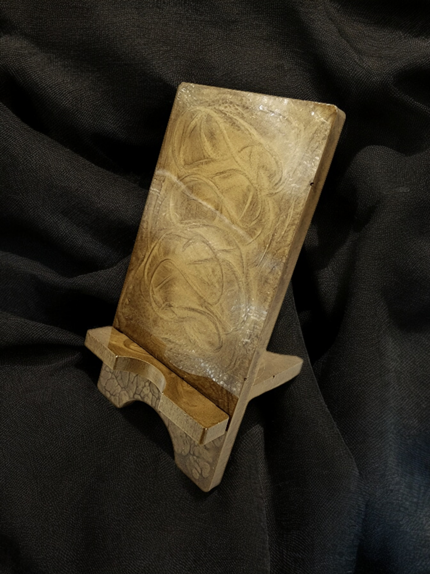 Golden Swirl Phone Stand